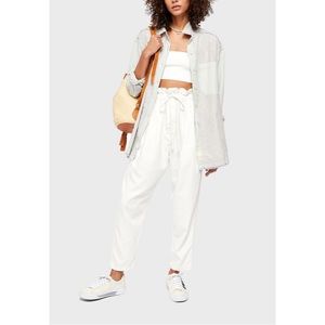 NWT Free People, white pleated paper bag pants - Size Medium